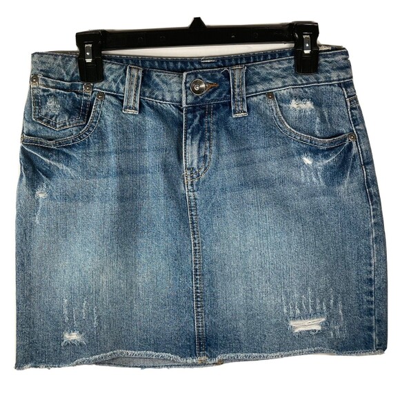 Apt. 9 Denim Mini Skirt Size 6 Distressed Cut Off Raw Hem 100% Cotton EUC - Picture 1 of 4